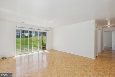 112 Timberlake Terrace unit 2, Stephens City, VA 22655 - photo 5