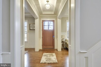 8001 Newdale Rd, Bethesda, MD 20814 - photo 2