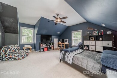 Bonus/Bedroom over Garage