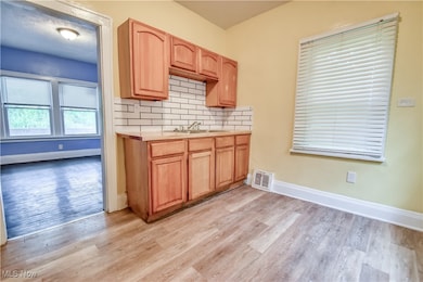 3305 E 132nd St, Cleveland, OH 44120 - photo 3