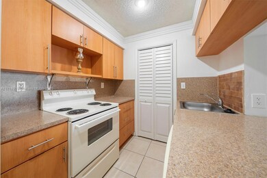 17515 NW 67th Ct unit K22, Hialeah, FL 33015 - photo 7