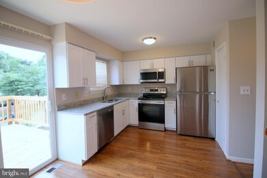 15310 Gunsmith Terrace, Woodbridge, VA 22191 - photo 4