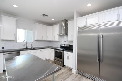 2140 E Palm Ln, Phoenix, AZ 85006 - photo 2