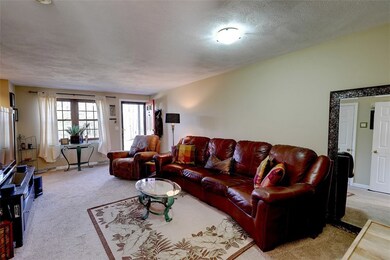 2708 Pinewood Dr, Smithfield, RI 02917 - photo 5