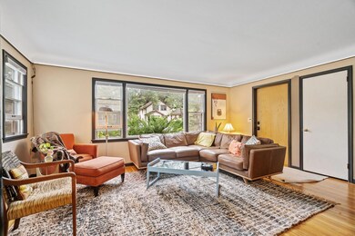 18-web-or-mls-3112 45th Ave S-8.jpg