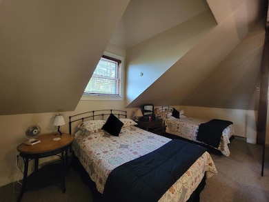 75 Summer St unit 2, Bristol, NH 03222 - photo 4