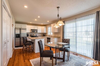 1558 W 67th St, Davenport, IA 52806 - photo 4