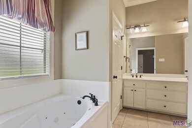 2527 Colonial Way, Zachary, LA 70791 - photo 7