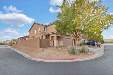 9223 Pembrook Falls Ave, Las Vegas, NV 89148 - photo 2