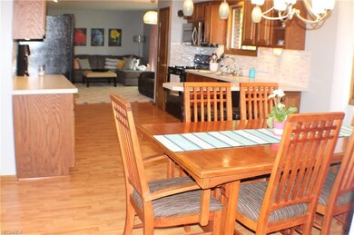 13811 Rustic Dr, North Royalton, OH 44133 - photo 7