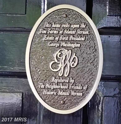 1901 Rampart Dr, Alexandria, VA 22308 - photo 2