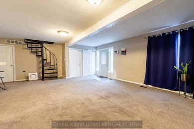 1806 Avenue G, Kearney, NE 68847 - photo 2