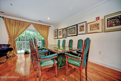 07-Living Room