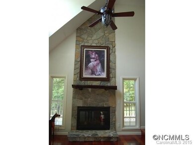 Beautiful ceiling to floor FP