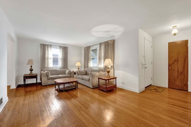 2223 S 7th Ave, Riverside, IL 60546 - photo 3