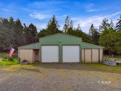 Shop / Garage