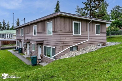 4-Rear Exterior_ELI04271-Edit