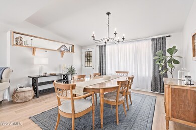 Light and bright interior!