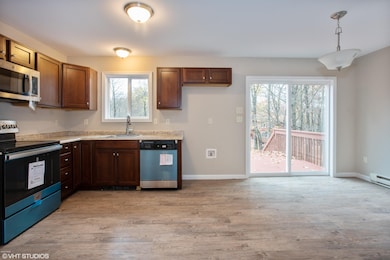 133 Roundhill Rd, Dingmans Ferry, PA 18328 - photo 6