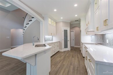 3328 Valle Cir, Edinburg, TX 78539 - photo 6