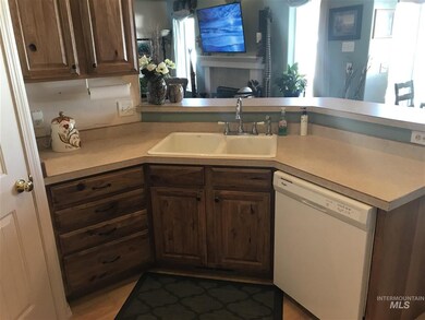 842 N Pointe Dr, Twin Falls, ID 83301 - photo 5
