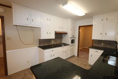 207 207 E Sheridan, Tyler, TX 75702 - photo 7