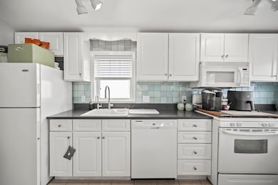 104 Turner St, Quincy, MA 02169 - photo 3