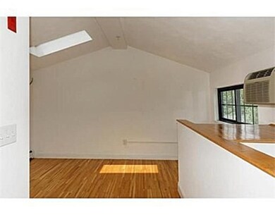 241 River St unit 8, Cambridge, MA 02139 - photo 7