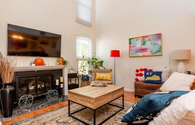 656 Cobblestone Square (11)