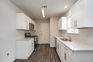 Photos are for illustrative purposes only and may depict similar homes with upgrades, options, or features not included. Actual homes, materials, and specifications may vary.
