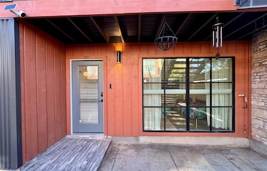 400 E 30th St unit 101, Austin, TX 78705 - photo 2