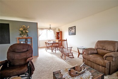 302 S James Ave, East Wenatchee, WA 98802 - photo 2