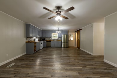 Hwy 27 House Photos-16