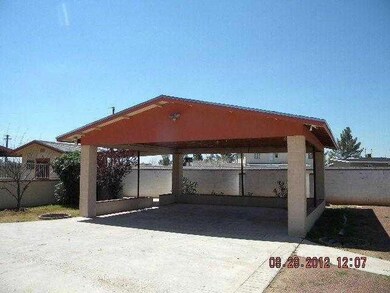 527 Schwabe St, El Paso, TX 79907 - photo 4