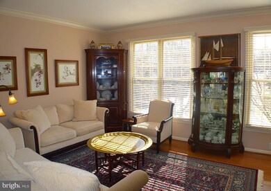 3100 Sutherland Hill Ct, Fairfax, VA 22031 - photo 2