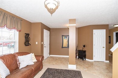 2594 Foxtail Dr, Plainfield, IN 46168 - photo 4