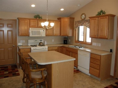 7023 Baltic Dr SW unit 58, Byron Center, MI 49315 - photo 5