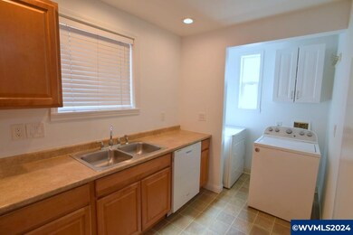 1220 Troy St NE, Keizer, OR 97303 - photo 6