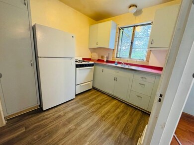 43 Howard Ave unit Right, Binghamton, NY 13904 - photo 6