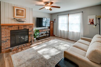 5802 Leanne Ln, Mc Farland, WI 53558 - photo 6