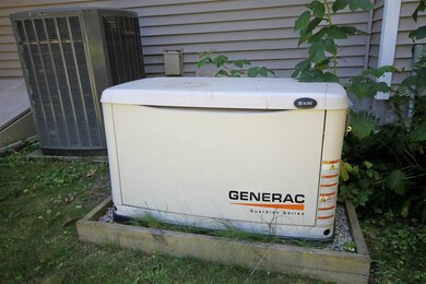 89 Winterwood Dr, Londonderry, NH 03053 - photo 3