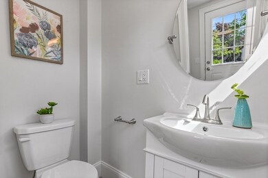 81 Hawthorn St unit 83, Newton, MA 02458 - photo 6