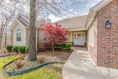 10 Salisbury Cir, Bella Vista, AR 72714 - photo 2