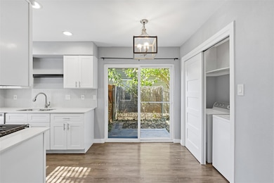 6002 Tracy Lynn Ln unit A, Austin, TX 78721 - photo 6