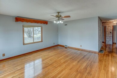 411 E Perry St, Maryville, IL 62062 - photo 5
