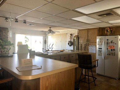 Large Breakfast Bar