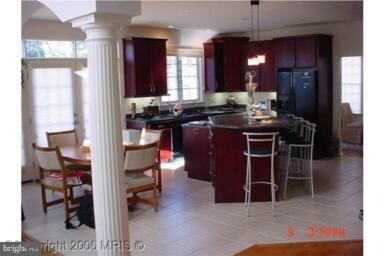 8929 Liberty Ln, Potomac, MD 20854 - photo 5