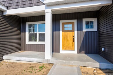 4-web-or-mls-9485 Shoreway Dr, West Oliv