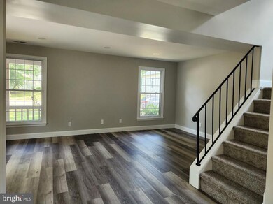 31 Brookview Dr, Atco, NJ 08004 - photo 4