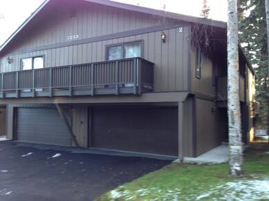 7233 Foxridge West Exterior (2)